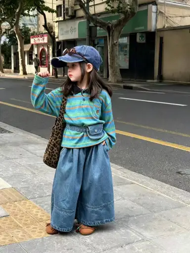デニムパンツ