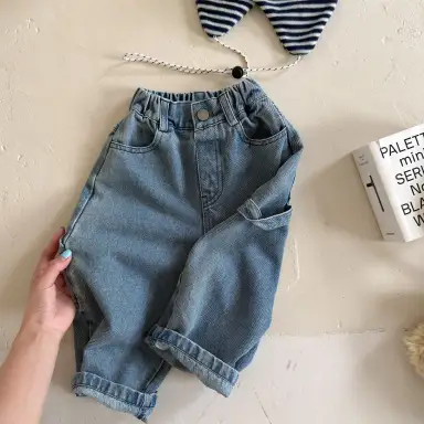 デニムパンツ