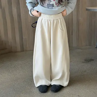 アイボリー