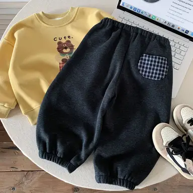 ブラック パンツ