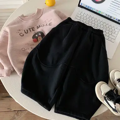 ブラック パンツ
