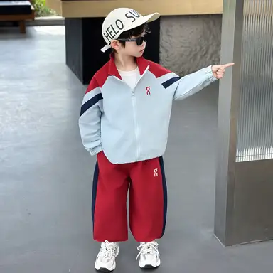 レッド アウター＋パンツセット