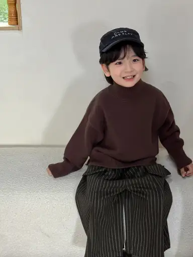 ダークブラウン トップス