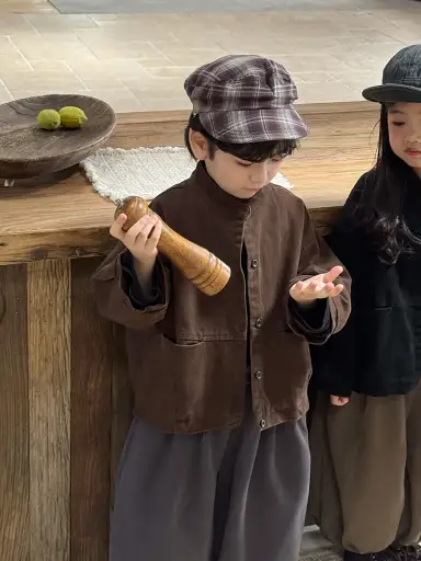 ブラウン アウター