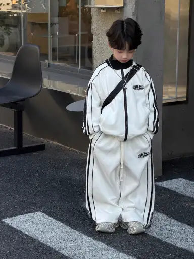 アイボリー