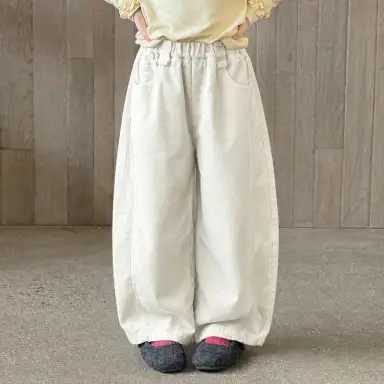 アイボリー