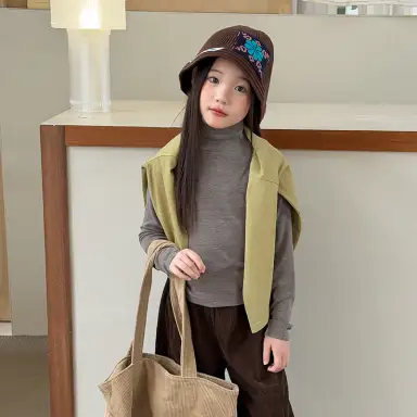 ライトグレー