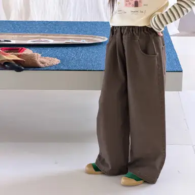 ブラウン
