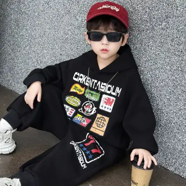 ブラック トップス＋パンツセット