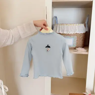 ブルー