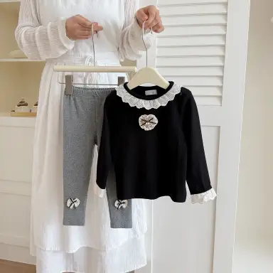 ブラック