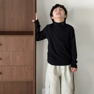 ブラックトップス