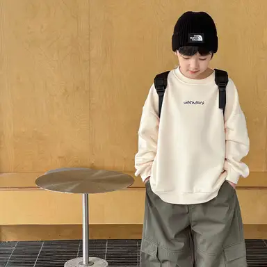 アイボリー トップス