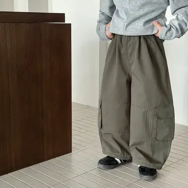 グリーン パンツ