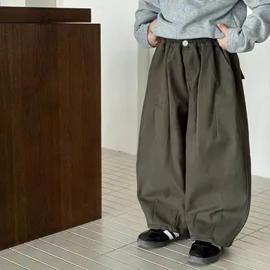 グリーン パンツ