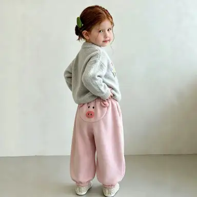 ピンクパンツ