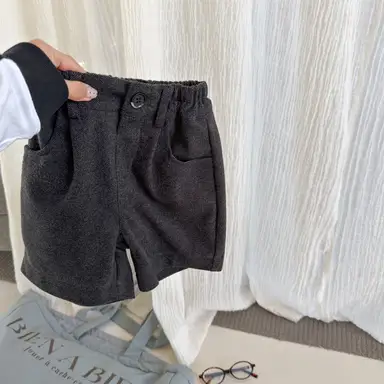 グレー パンツ
