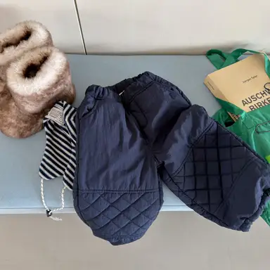 ネイビー パンツ