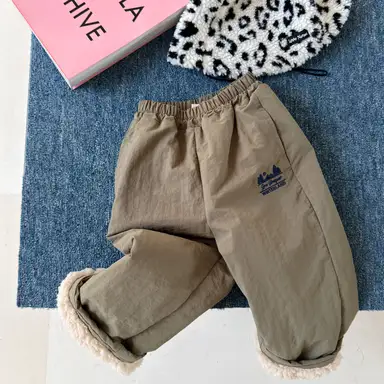 ブラウン パンツ