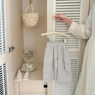 グレー パンツ