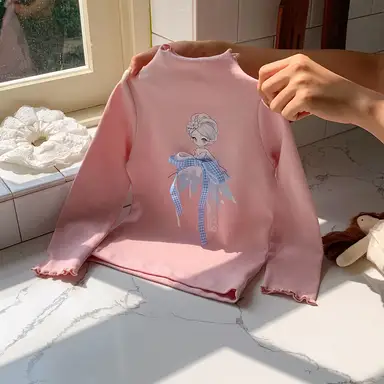 ピンク トップス