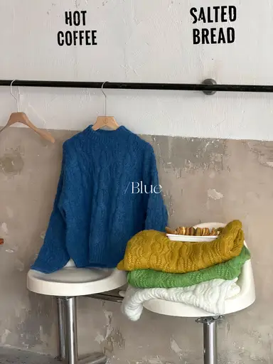 ブルー トップス