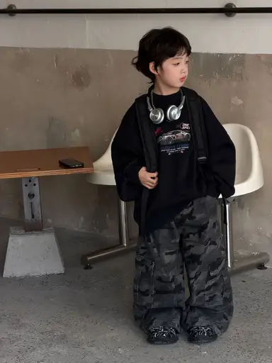 ブラック トップス