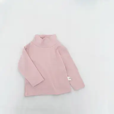 ピンク トップス