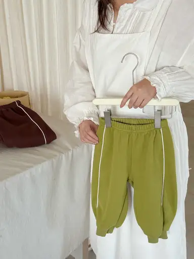 グリーン パンツ