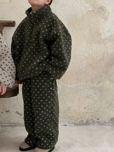 グリーン 上下セット