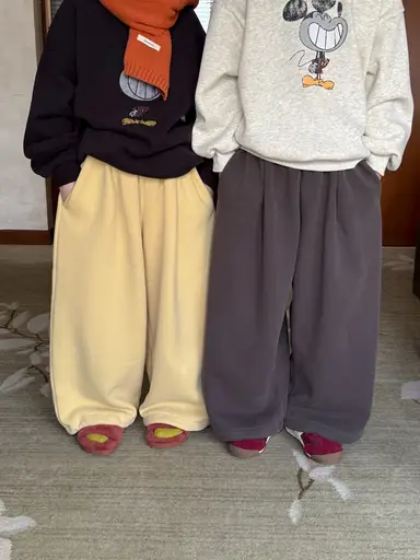イエロー パンツ