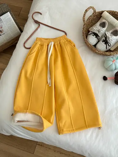 イエロー パンツ