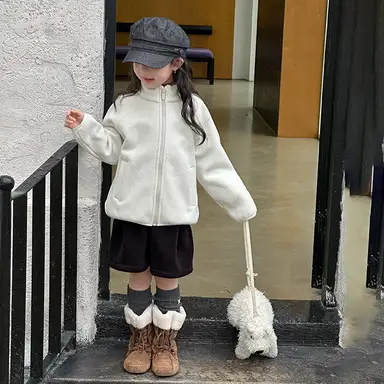 アイボリー アウター