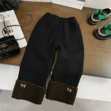 ブラック