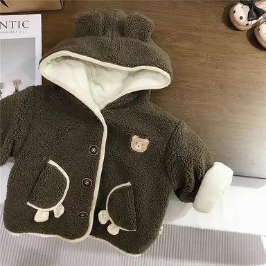 グリーン アウター