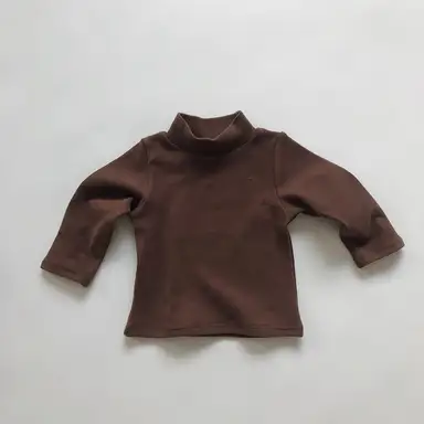 ダークブラウン トップス