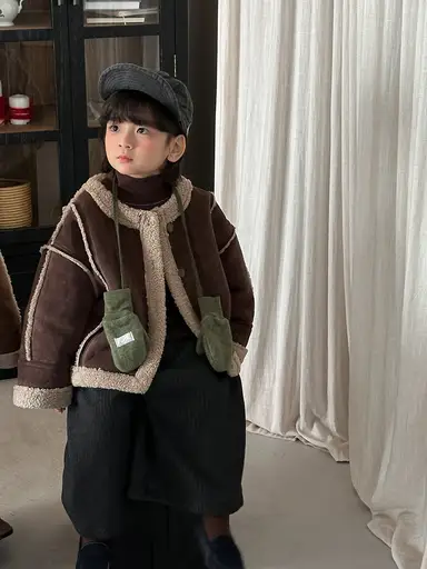 ダークブラウン アウター