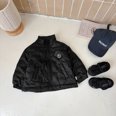 ブラック アウター