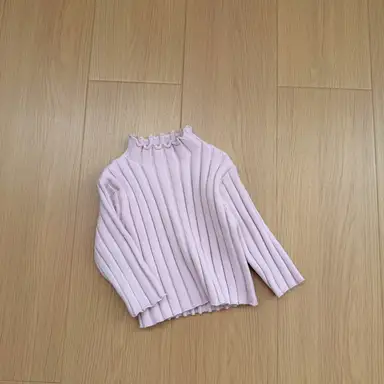 ピンク トップス