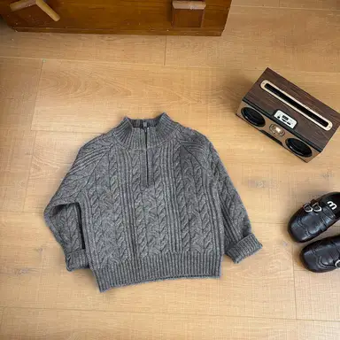 グレー トップス