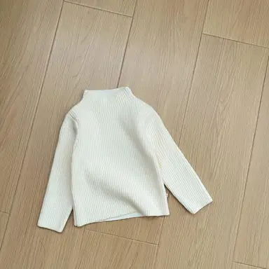 アイボリー トップス