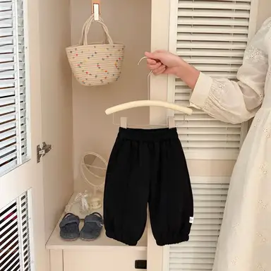 ブラック パンツ