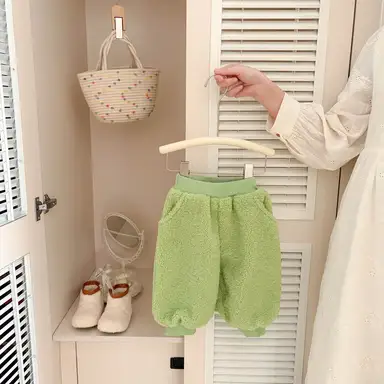グリーン パンツ