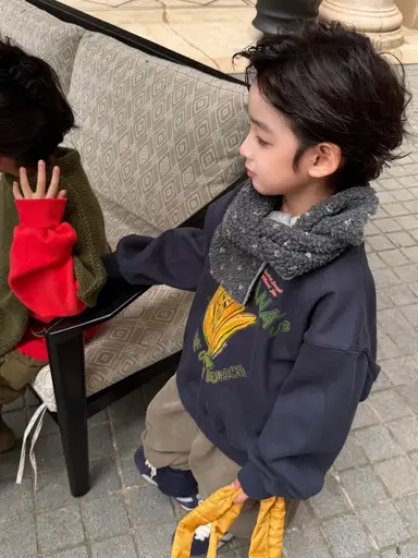 グレー トップス