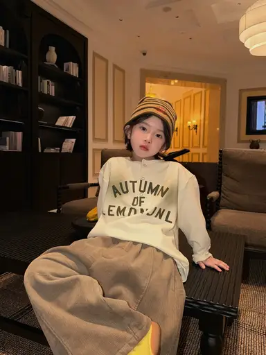 アイボリー トップス