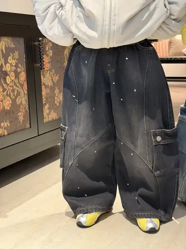 ブラック デニム パンツ