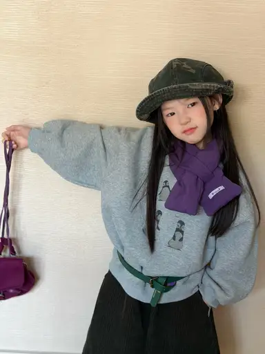グレー トップス