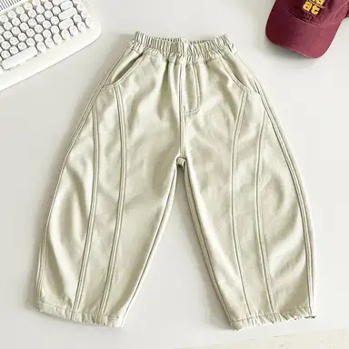 アイボリー パンツ