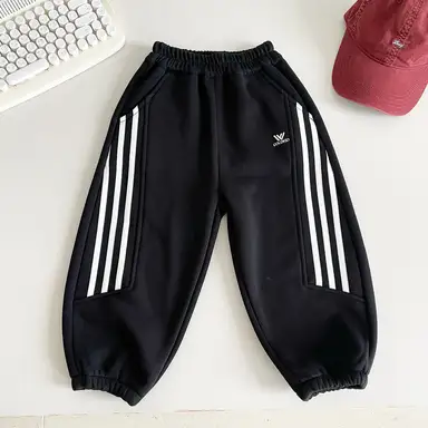 ブラック パンツ