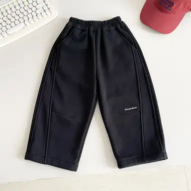 ブラック パンツ